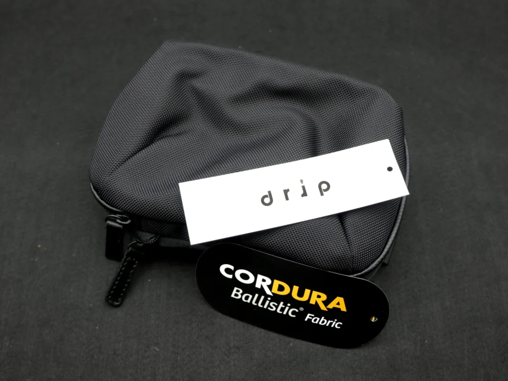 レビュー】drip”HALFDAY POUCH” 荷物量に合わせて変形するガジェット