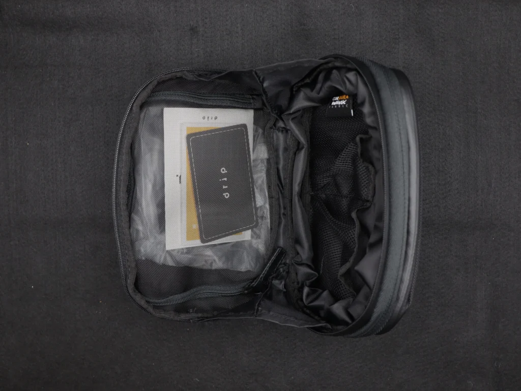 レビュー】drip”HALFDAY POUCH” 荷物量に合わせて変形するガジェット