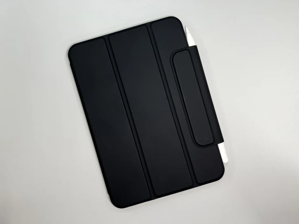 レビュー】iPad mini 7・6対応ESRケース。純正Folio風＆三つ折り