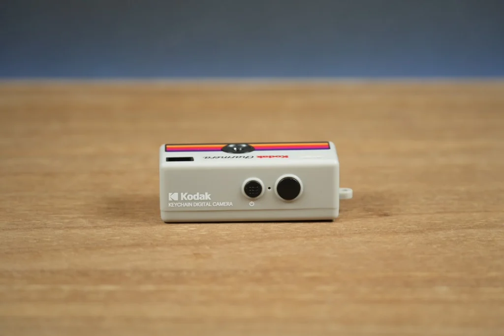 レビュー】KODAK CHARMERA｜キーホルダー型トイカメラの実力は？子供と