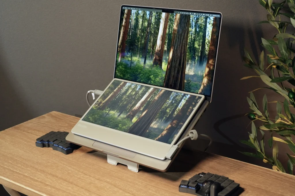 レビュー】「UltraSlim 12.5」超薄型軽量モニターで上下2画面デスク